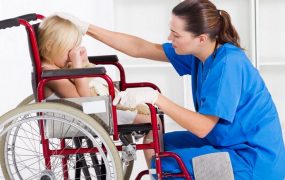 Организация социальной и медицинской помощи инвалидам